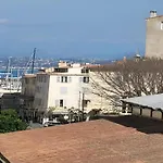 In The Center Of Holiday home *