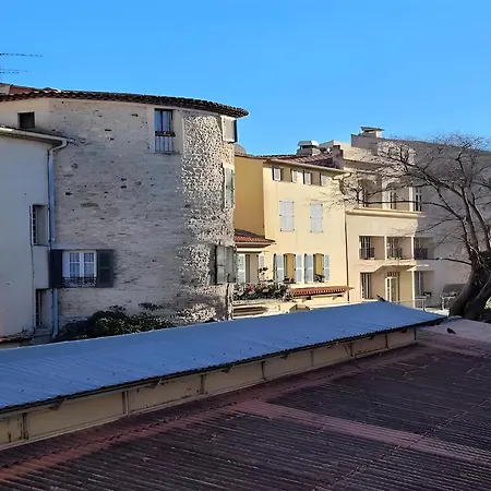 Dom wakacyjny In The Center Of *