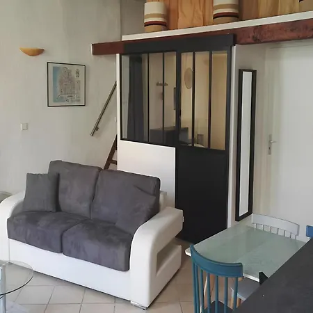 In The Center Of Dom wakacyjny