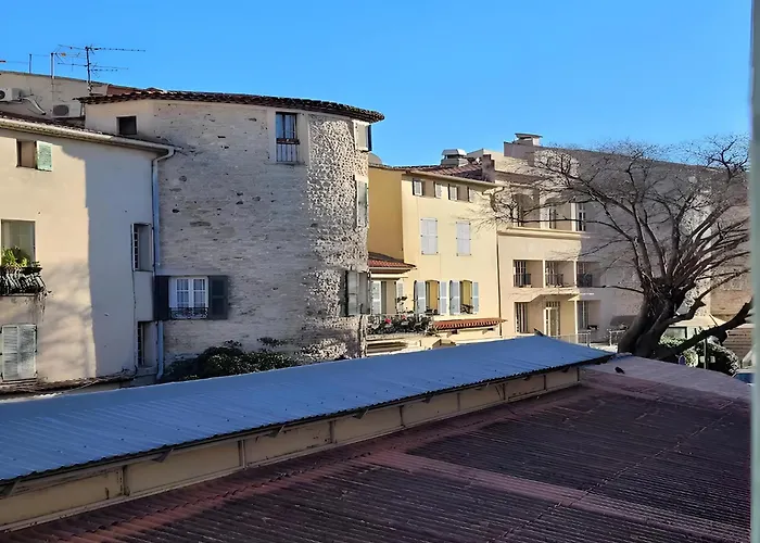 Dom wakacyjny In The Center Of *